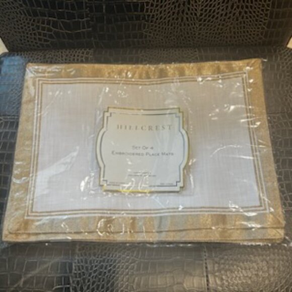NWT Hillcrest Embroidered Place Mats Table Linens Set of 4 - Picture 5 of 13
